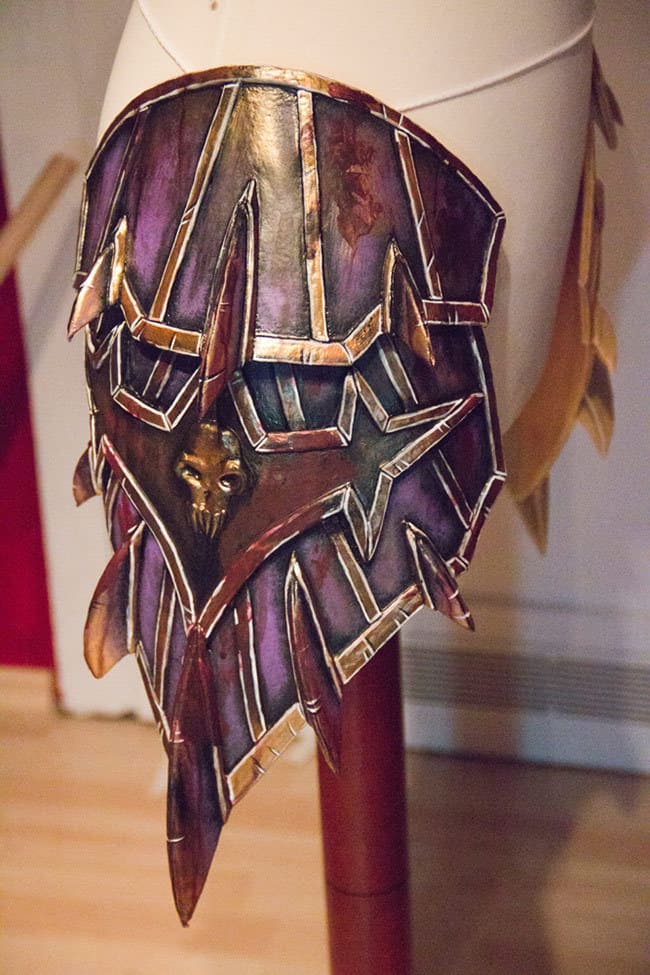 19_WoW_Warrior_T5_Cosplay_Kamui