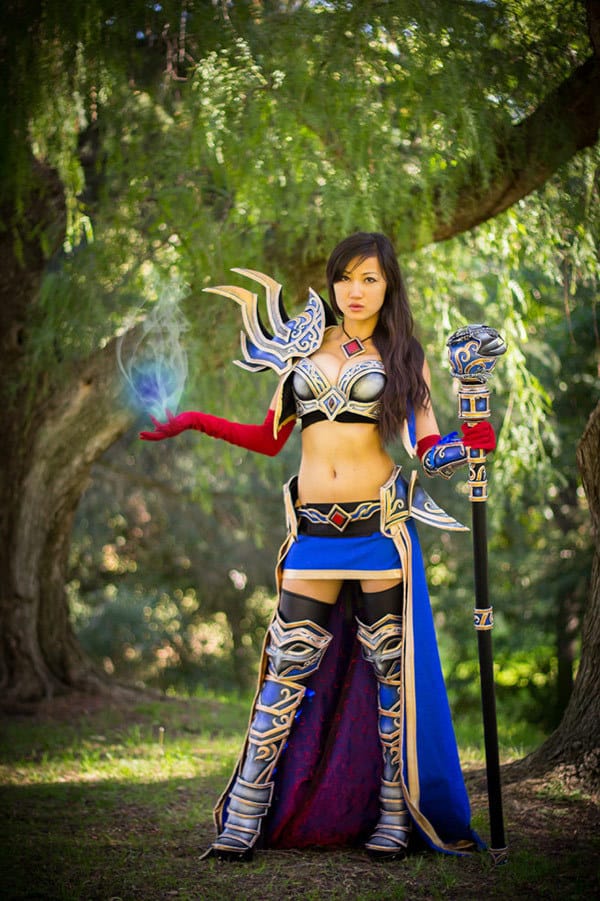 Blue Wizard from Diablo III by Kamui Cosplay