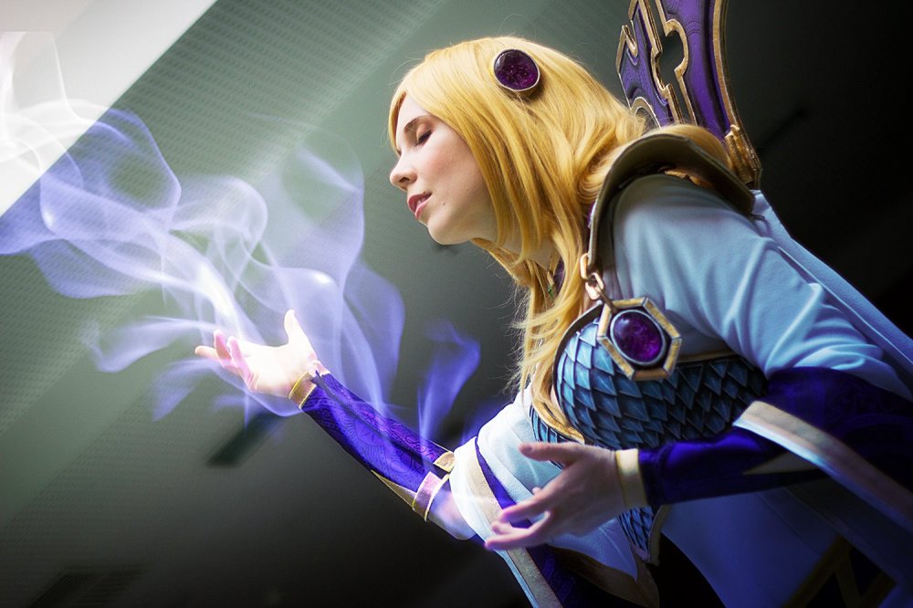 Aegwynn from World of Warcraft by Kamui Cosplay